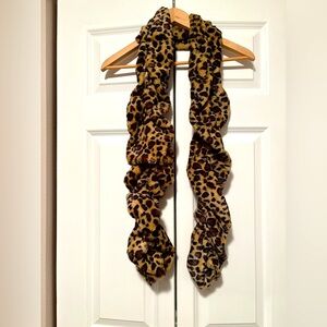 Leopard Print Faux Fur Scarf